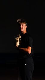 Gators Tan Glove Chest